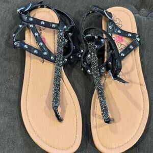 Penny loves Kenny strappy sandals size 8 NWOT